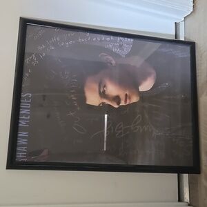 (Young) Shawn Mendes Poster w/frame
